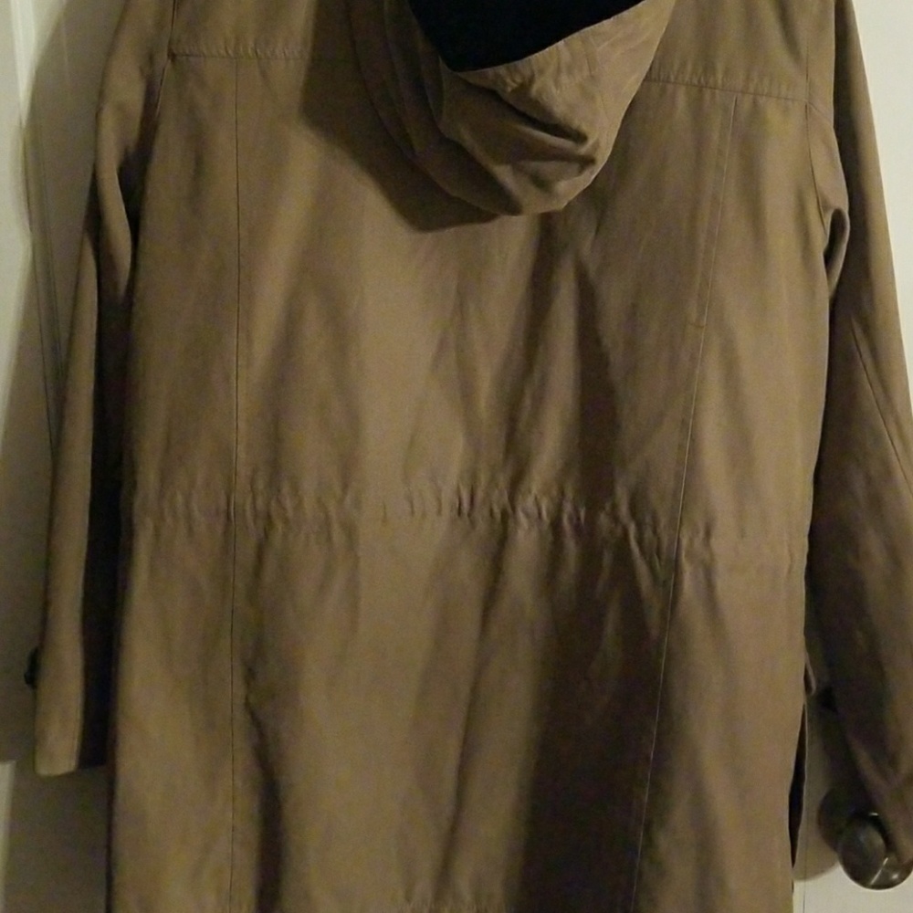 Coat - Picture 3 of 3